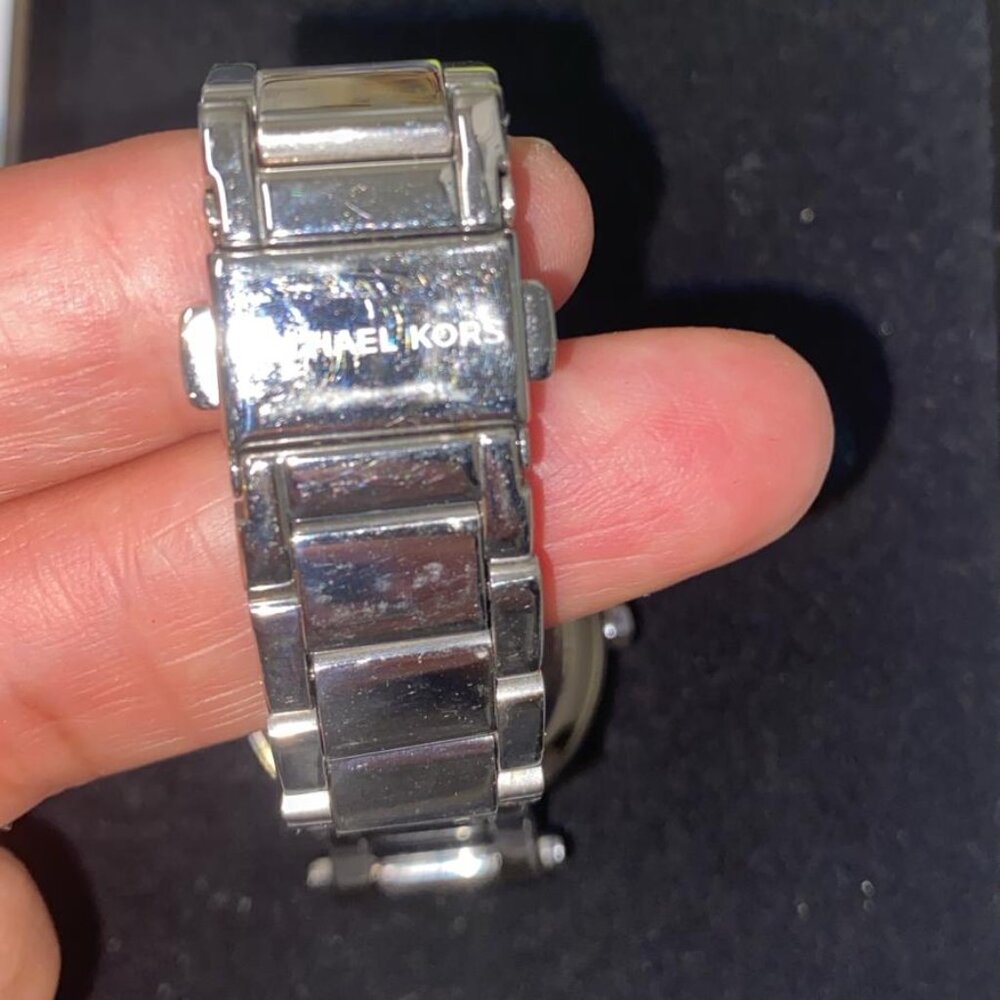 MICHAEL KORS PARKER MULTIFUNCTION WATCH - Picture 3 of 7